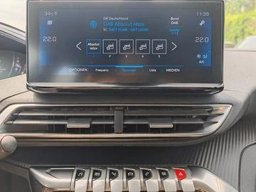 Peugeot 3008 1.2 PureTech Allure EAT6 9