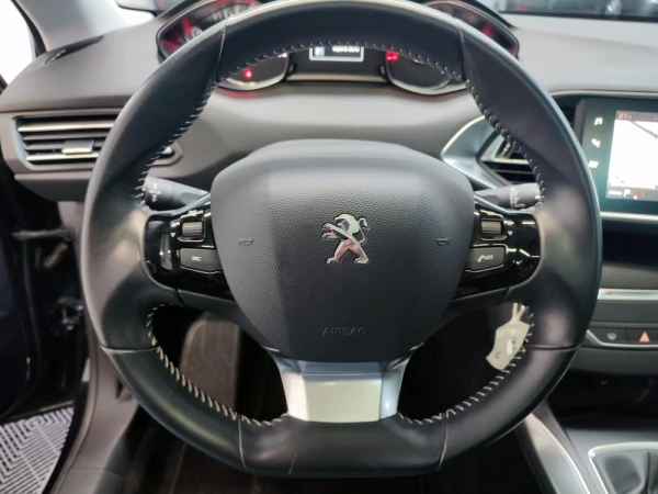 Peugeot 308 SW 1.5 BlueHDi Allure 22