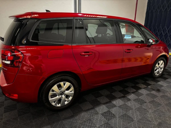 Citroën Grand C4 Spacetourer 11