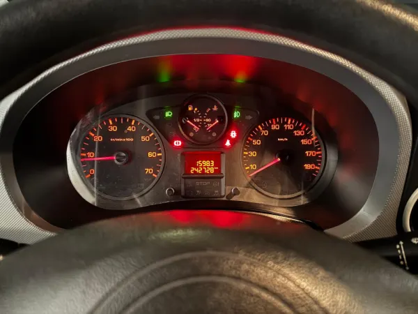 Citroën Berlingo 1.6 BlueHDi XTR 26