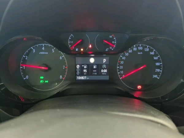 Opel Corsa 1.2 T GS 9