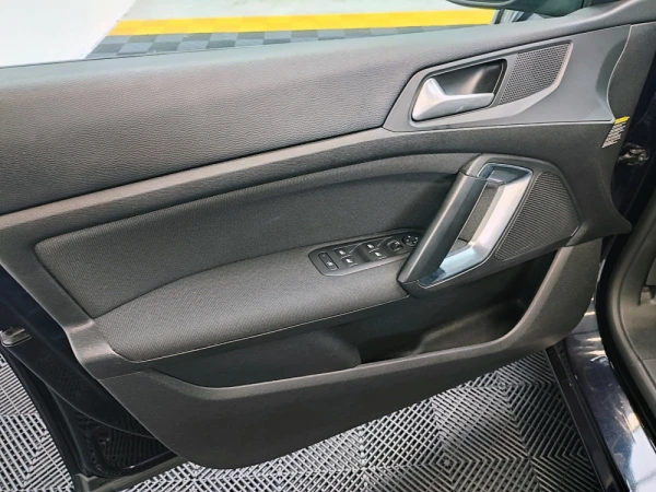 Peugeot 308 SW 1.5 BlueHDi Allure 73