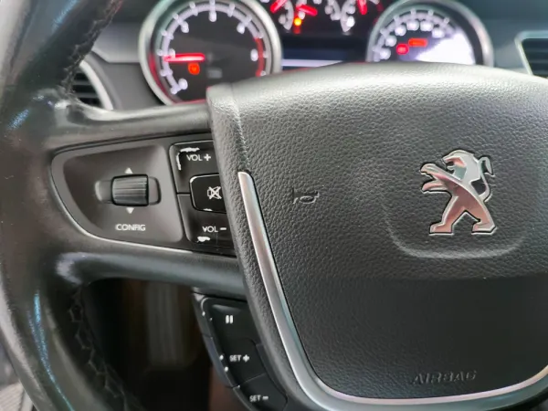 Peugeot 508 SW 1.6 BlueHDi Allure 26