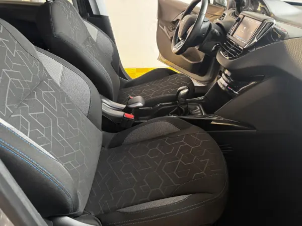 Peugeot 2008 1.2 PureTech Allure 35