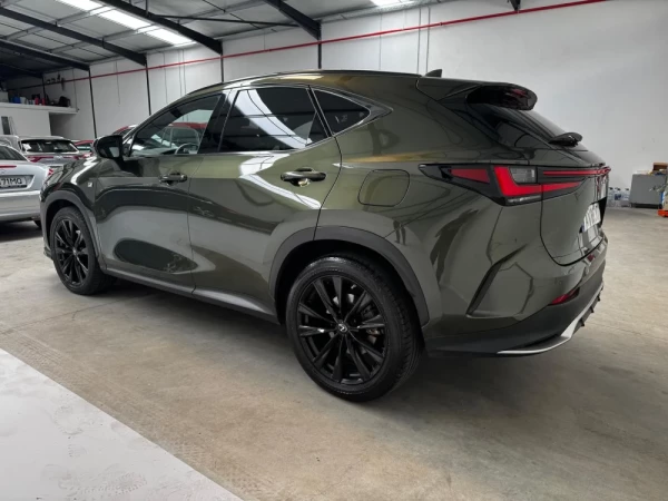 Lexus NX 450h+ 3