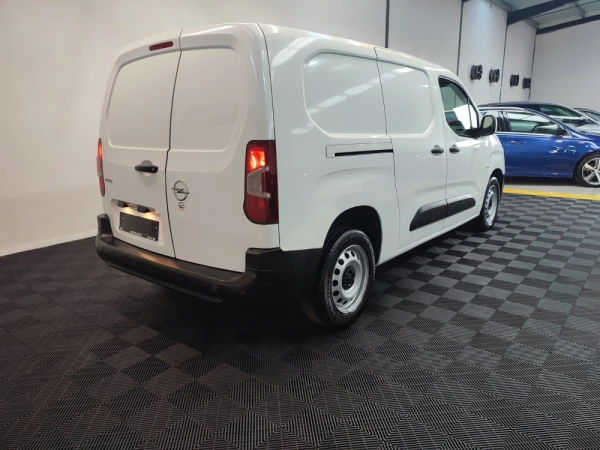 Opel Combo 1.5 CDTi L2H1 Enjoy 16