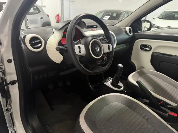 Renault Twingo SCe 70 S&S Intens 13