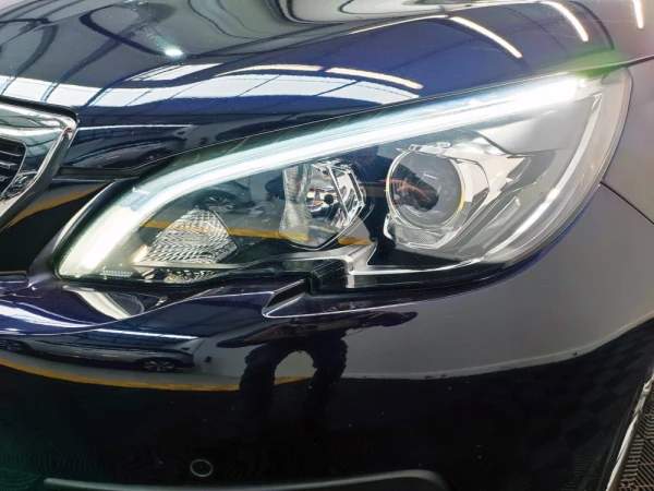 Peugeot 308 SW 1.5 BlueHDi Allure 12