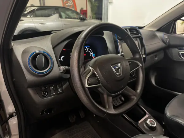 Dacia Spring Comfort 26