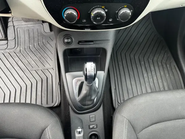 Renault Captur 1.5 dCi Initiale Paris EDC 31