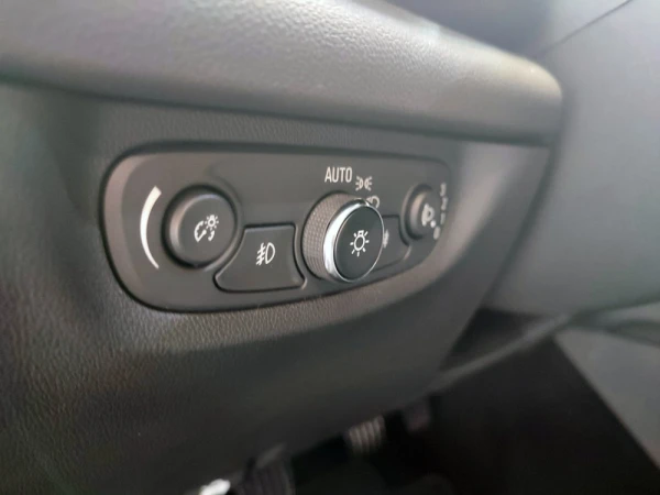 Opel Insignia 1.6 CDTI BUSINESS 63