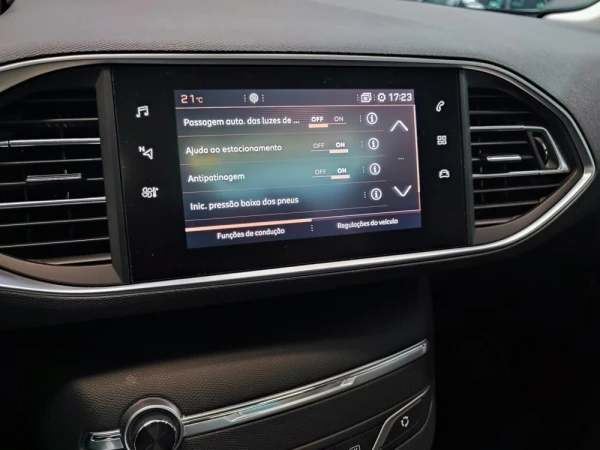 Peugeot 308 SW 1.5 BlueHDi Allure 33