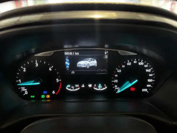 Ford Fiesta 1.5 TDCi Titanium 17