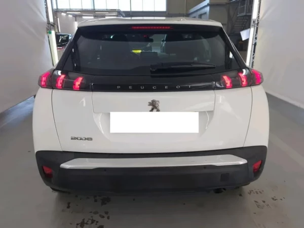 Peugeot 2008 6
