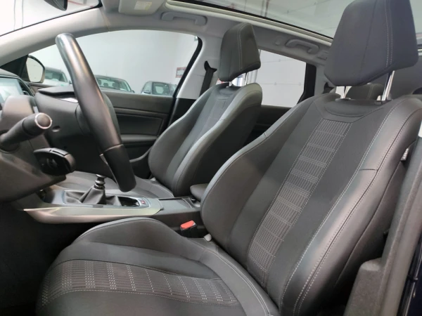 Peugeot 308 SW 1.5 BlueHDi Allure 44