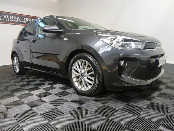 Kia Rio 1.4 CRDi 90 Platinum Edition 6