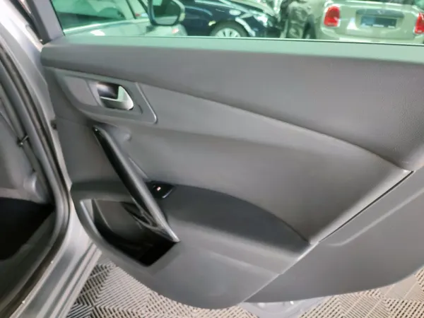 Peugeot 508 SW 1.6 BlueHDi Allure 64