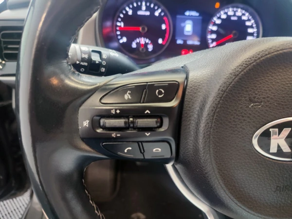 Kia Rio 1.4 CRDi 90 Platinum Edition 26