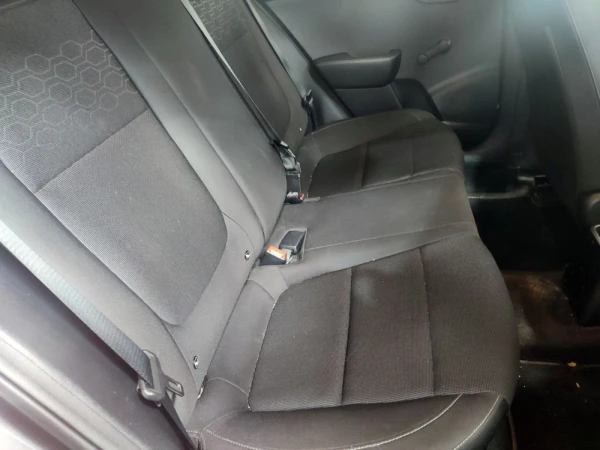 Kia Rio 1.4 CRDi 90 Platinum Edition 39