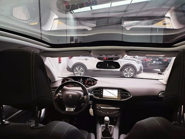 Peugeot 308 SW 1.5 BlueHDi Allure 41