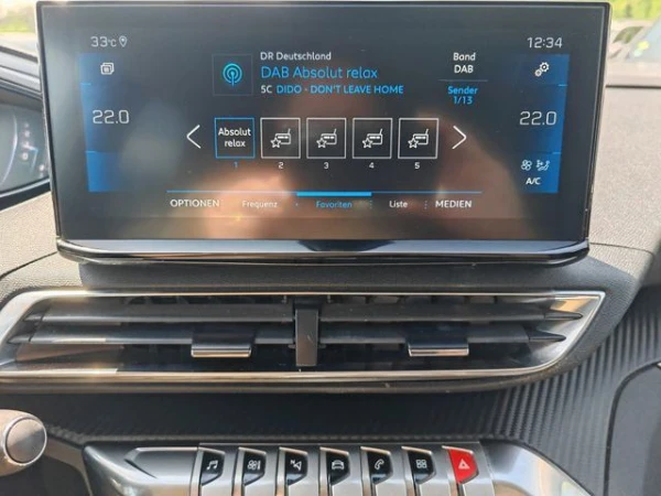 Peugeot 3008 1.2 PureTech Allure EAT8 9