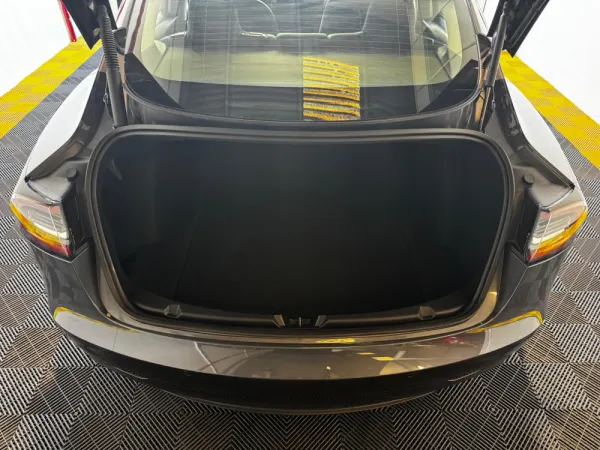 Tesla Model 3 Tração Traseira 44