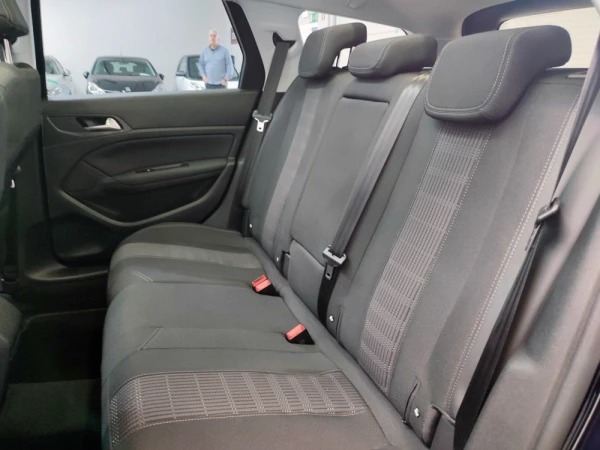 Peugeot 308 SW 1.5 BlueHDi Allure 62