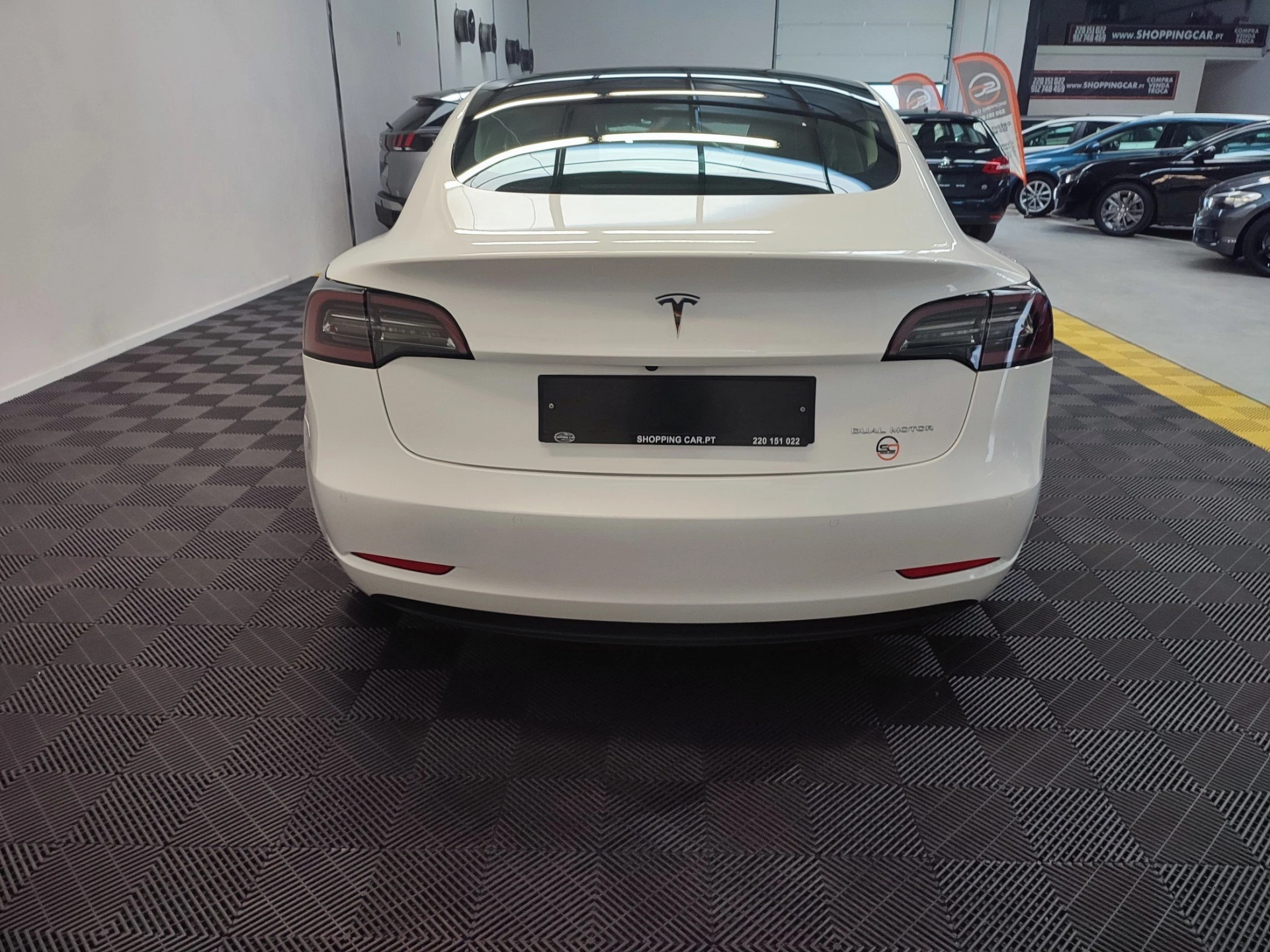 Tesla Model 3 11