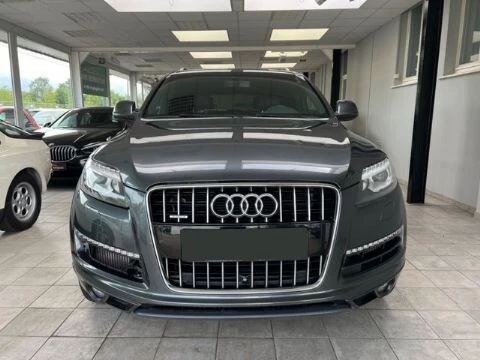 Audi Q7 1