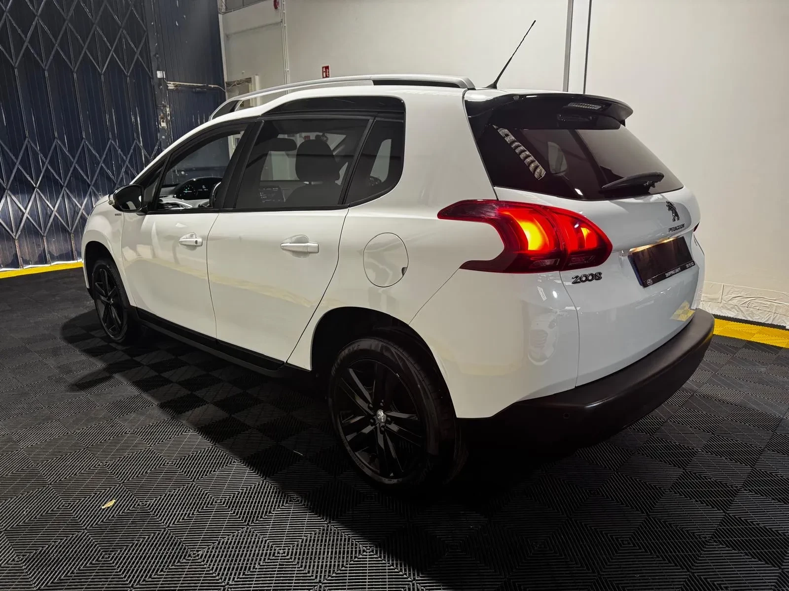 Peugeot 2008 17