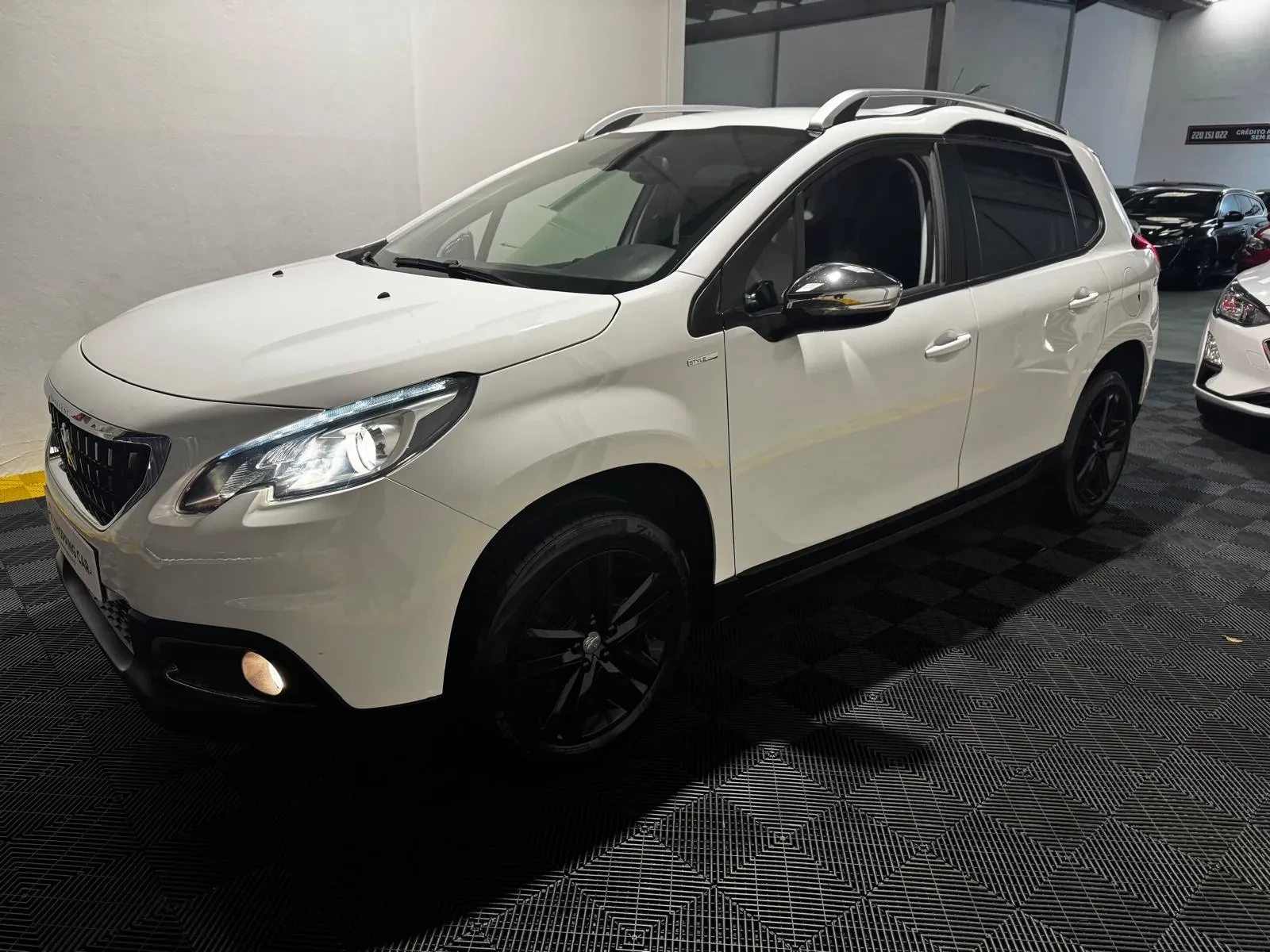 Peugeot 2008 5
