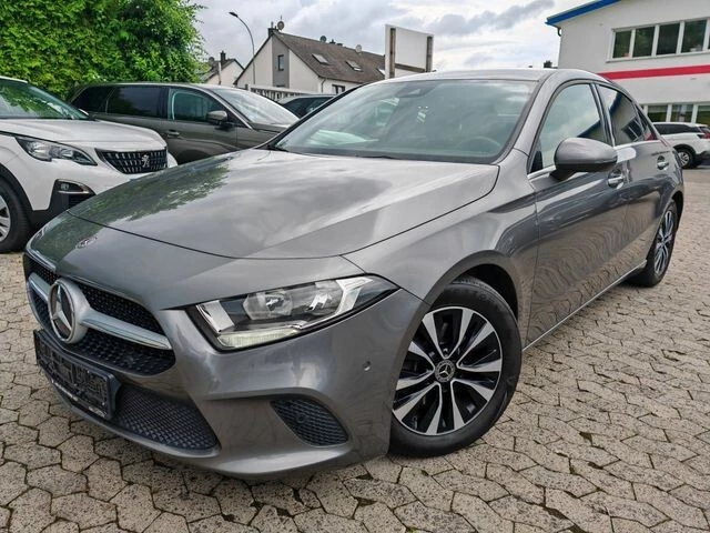 Mercedes-Benz A 180 1