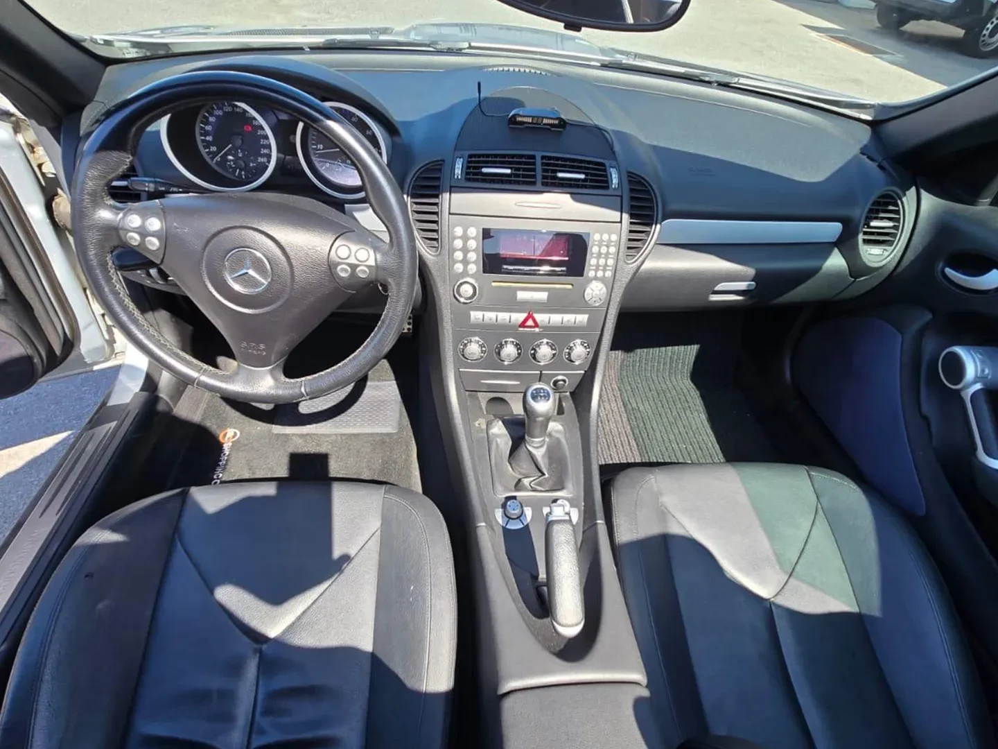 Mercedes-Benz SLK 200 16