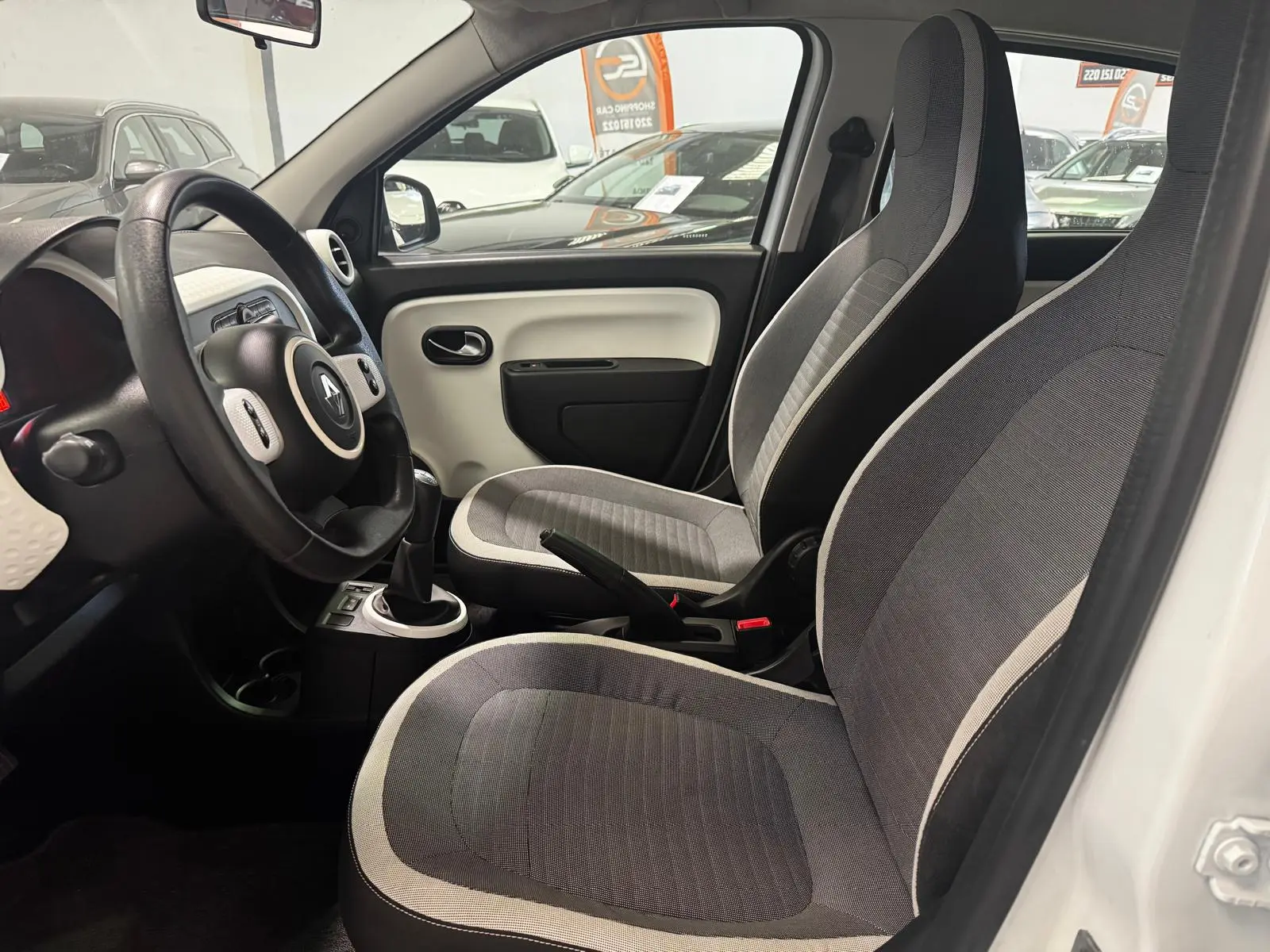 Renault Twingo SCe 70 S&S Intens 20