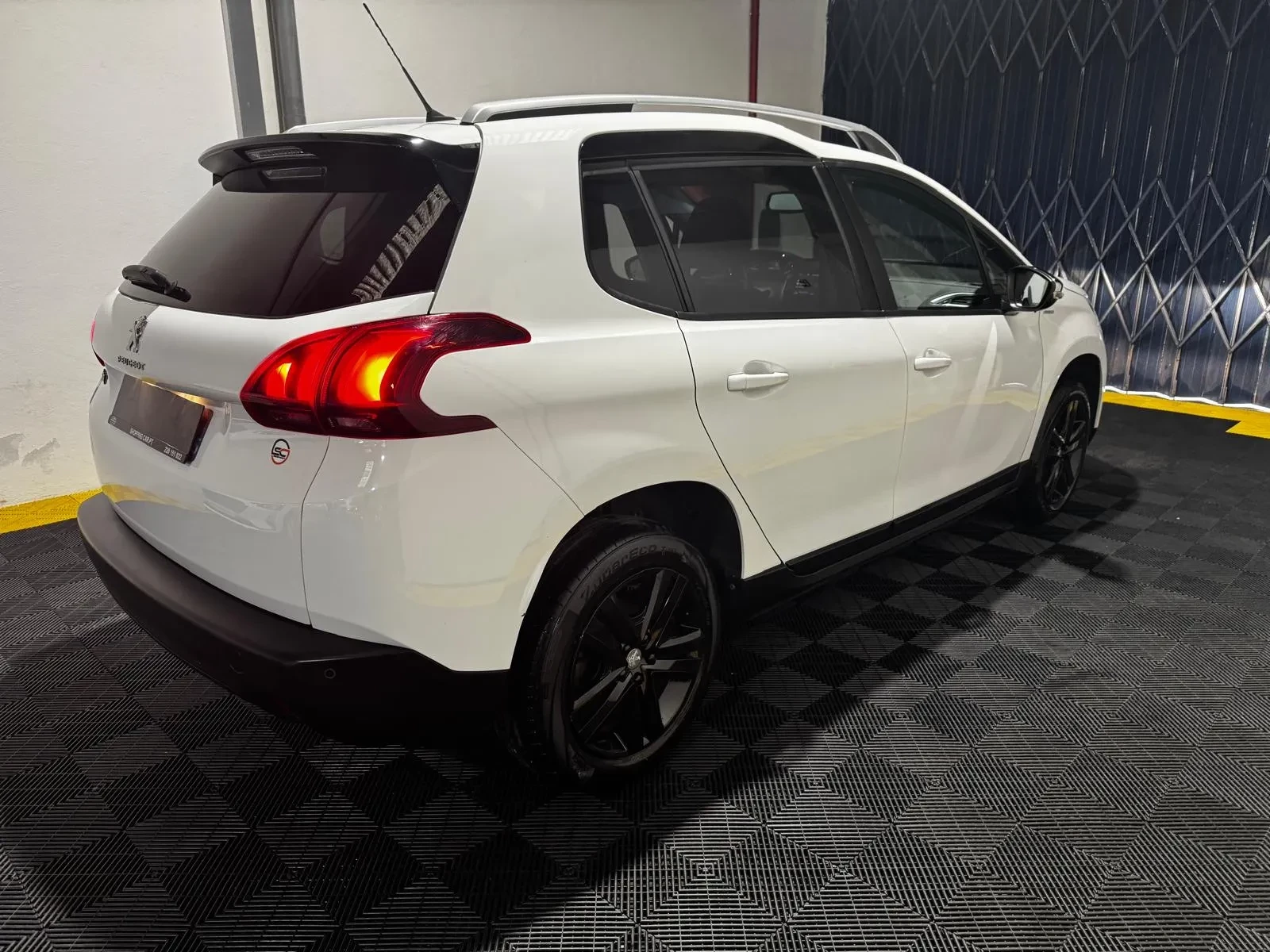 Peugeot 2008 18