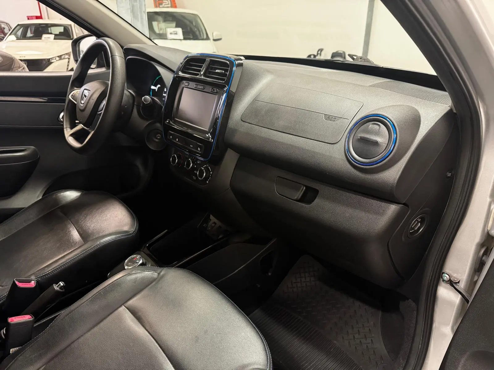 Dacia Spring Comfort 15