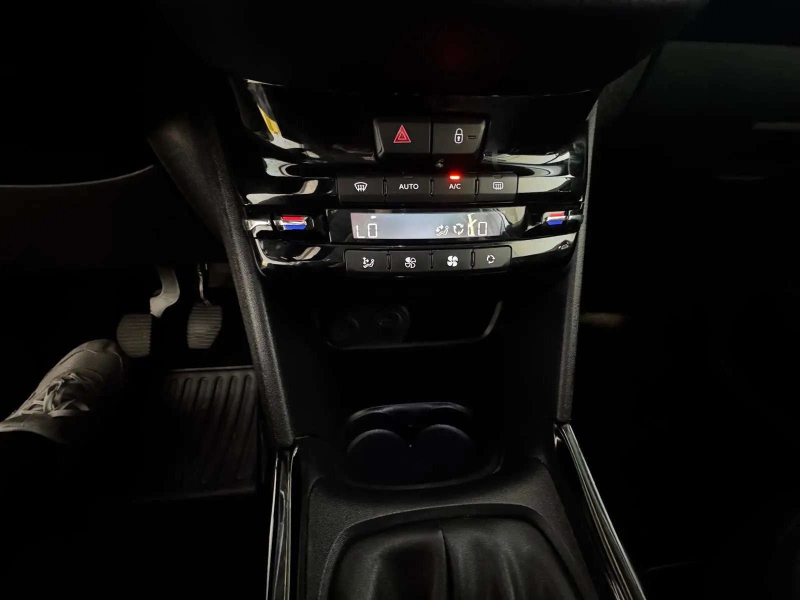 Peugeot 2008 1.2 PureTech Allure 29