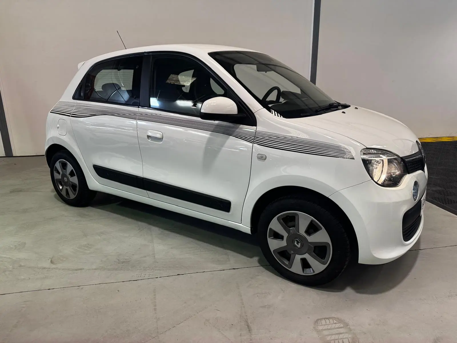 Renault Twingo SCe 70 S&S Intens 4