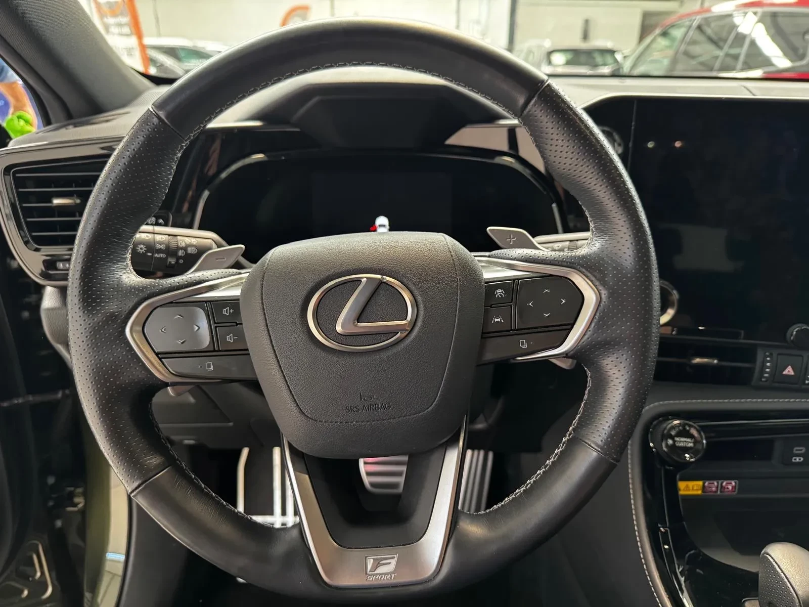 Lexus NX 450h+ 17