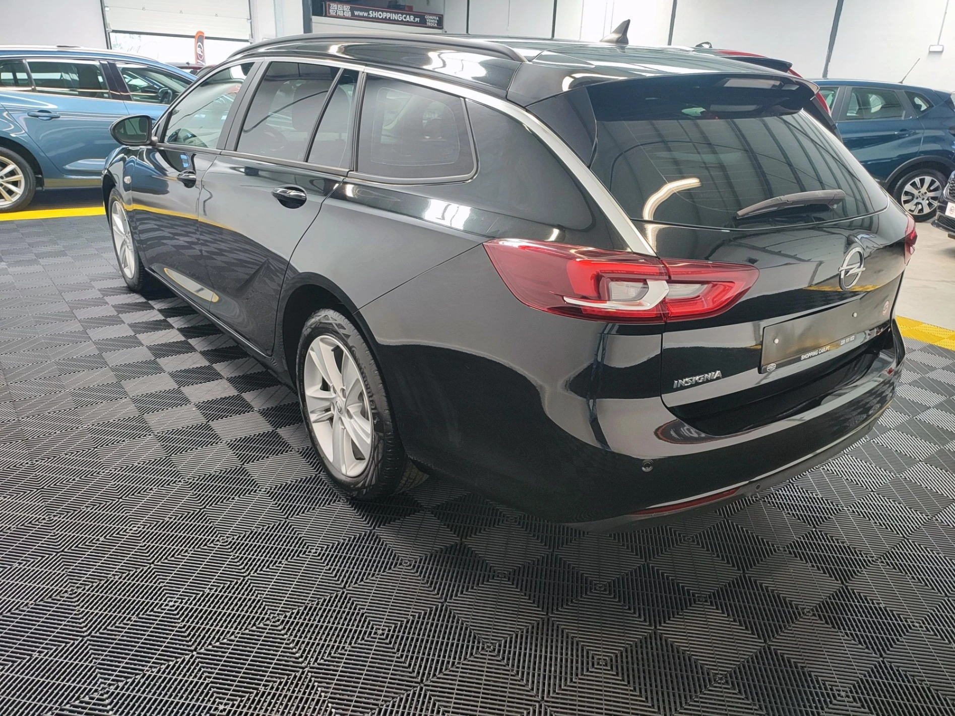 Opel Insignia 1.6 CDTI BUSINESS 9