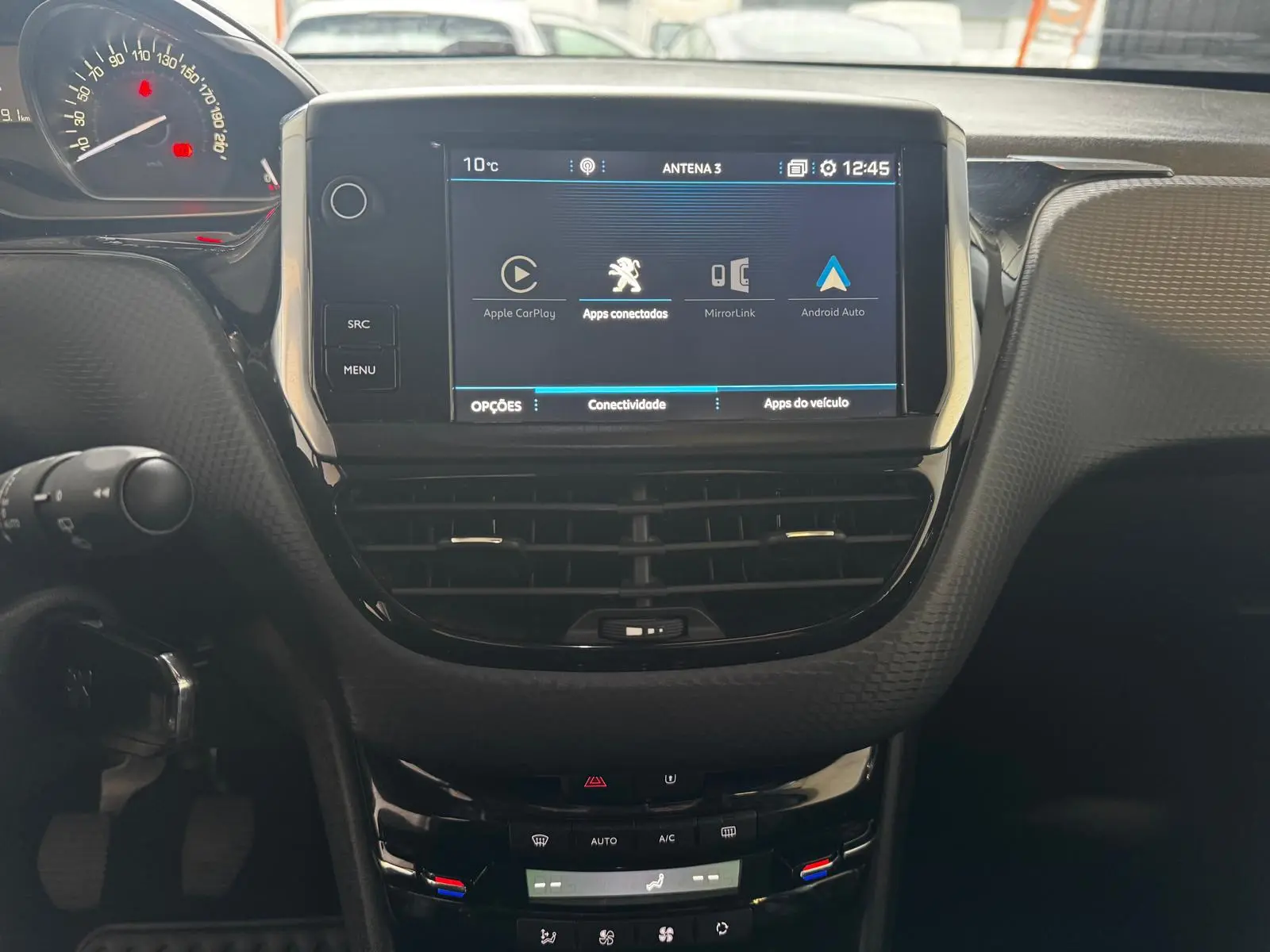 Peugeot 2008 1.2 PureTech Allure 33