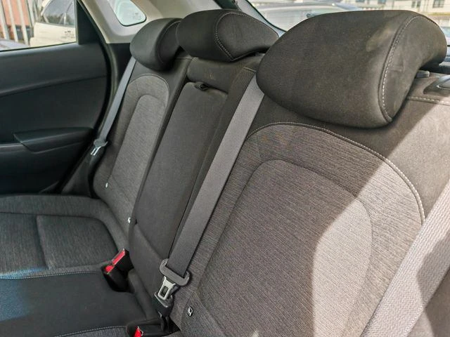 Hyundai Kauai EV 64 kWh Premium 11