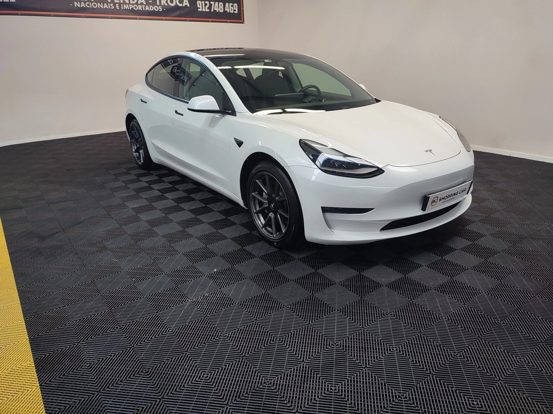 Tesla Model 3 5