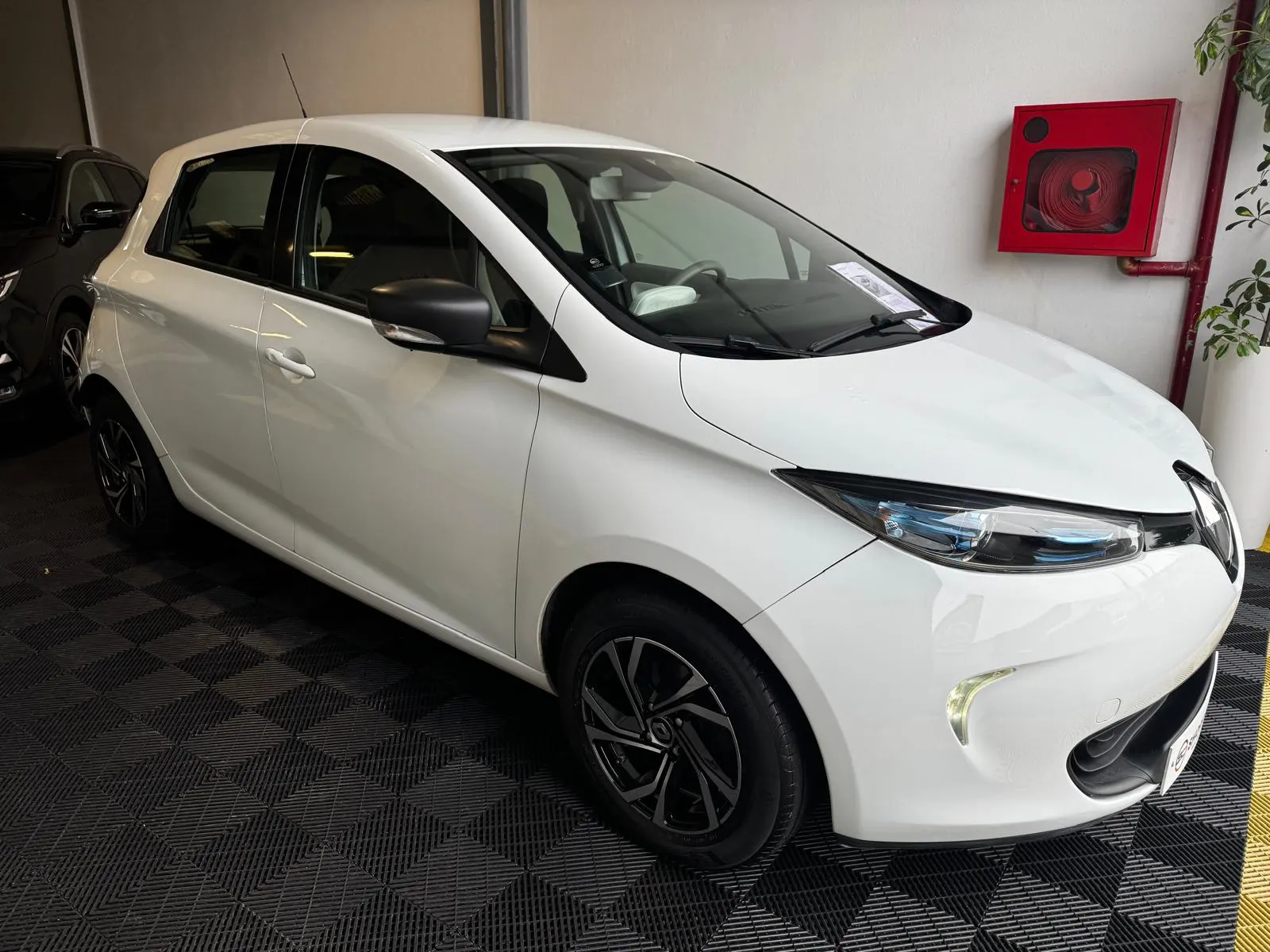 Renault Zoe 9