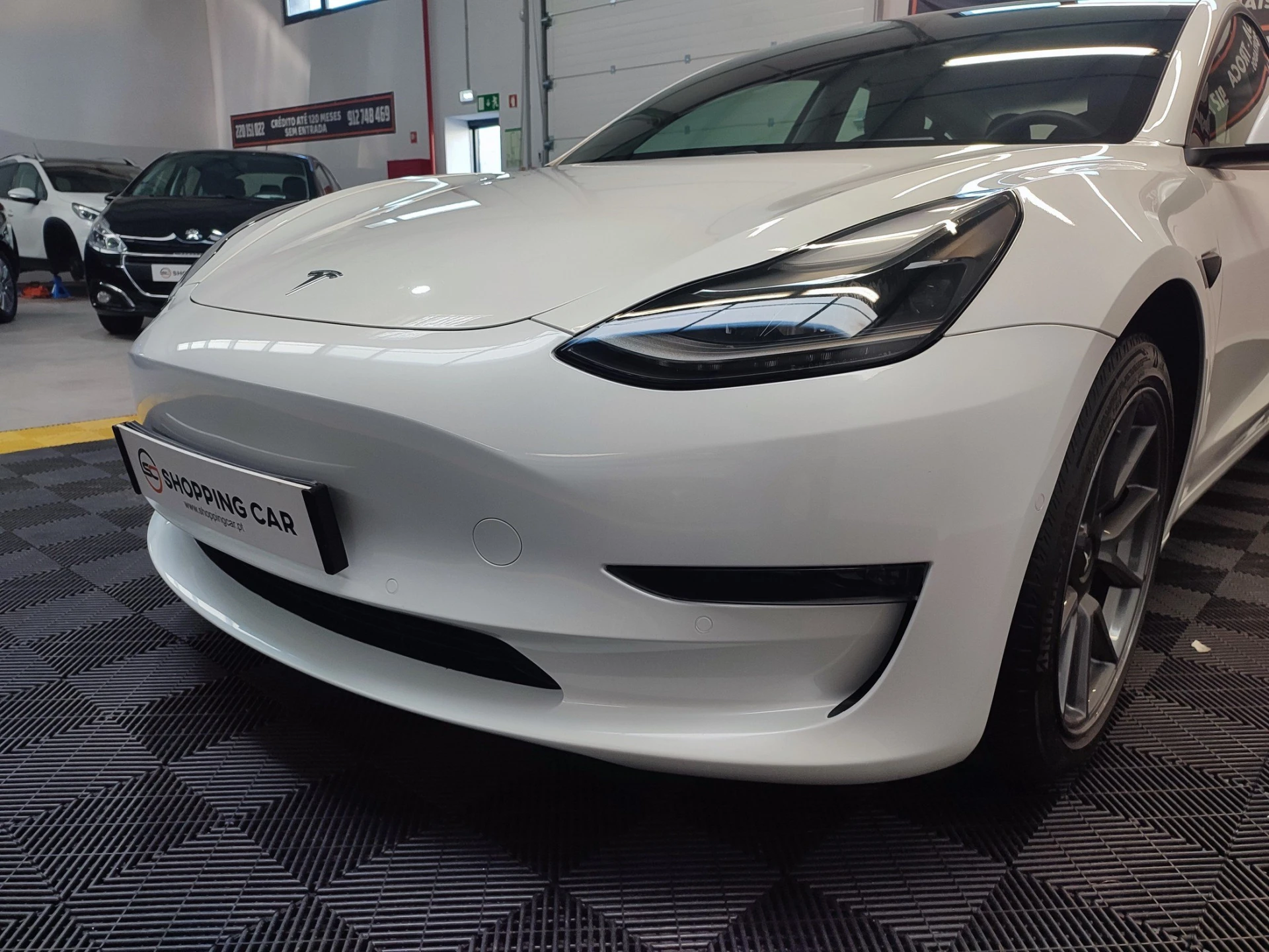 Tesla Model 3 1