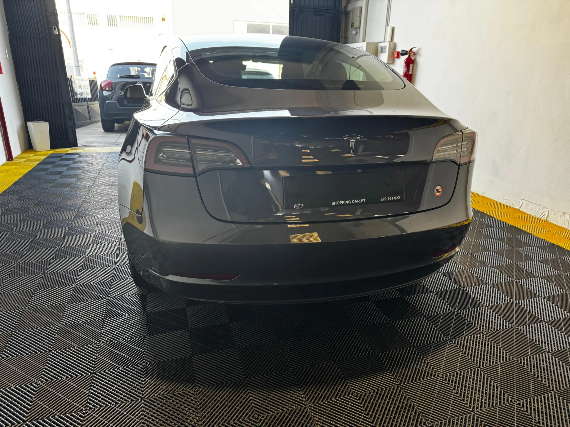 Tesla Model 3 Tração Traseira 8