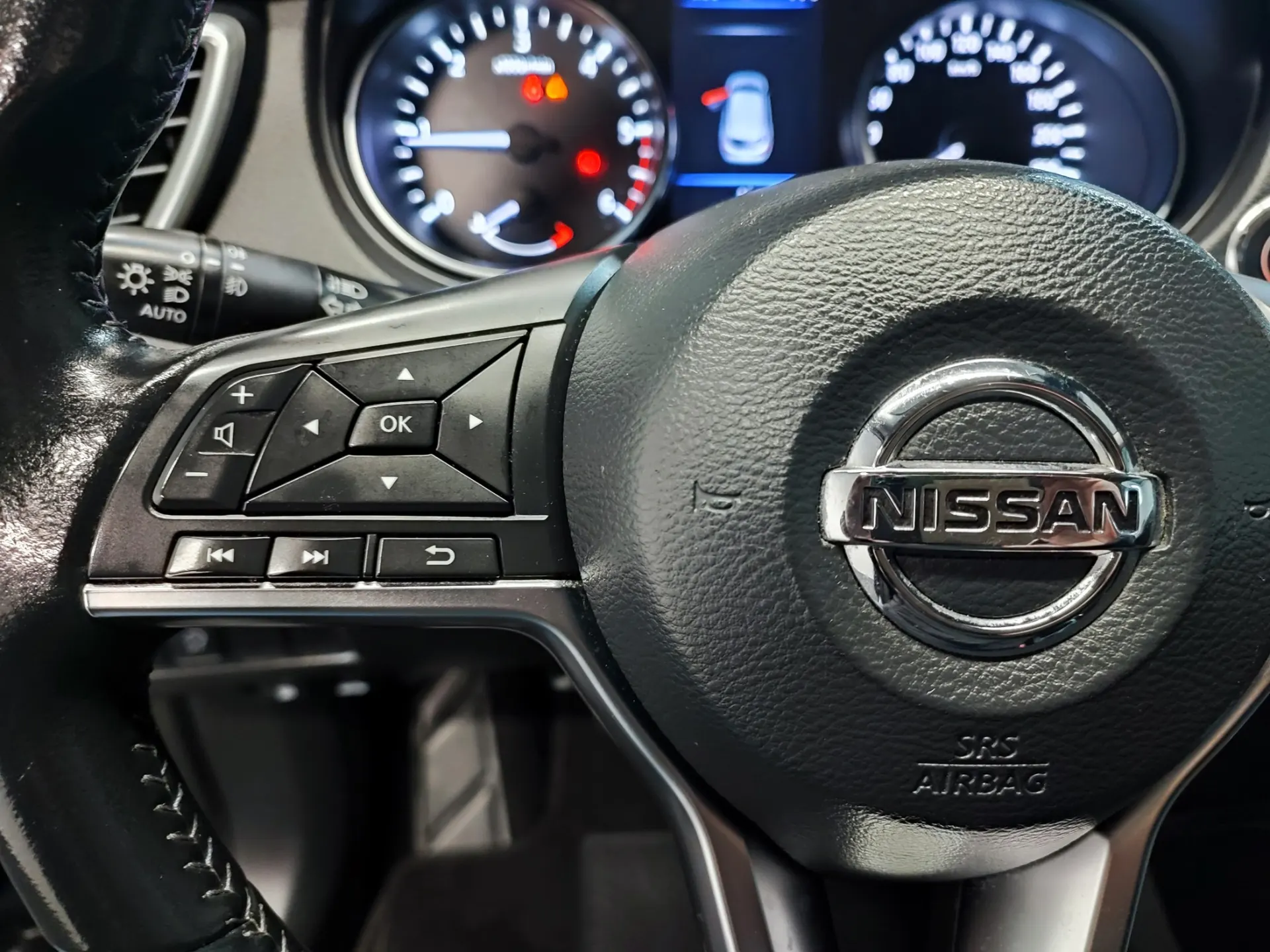 Nissan Qashqai 1.5 dCi TEKNA 21