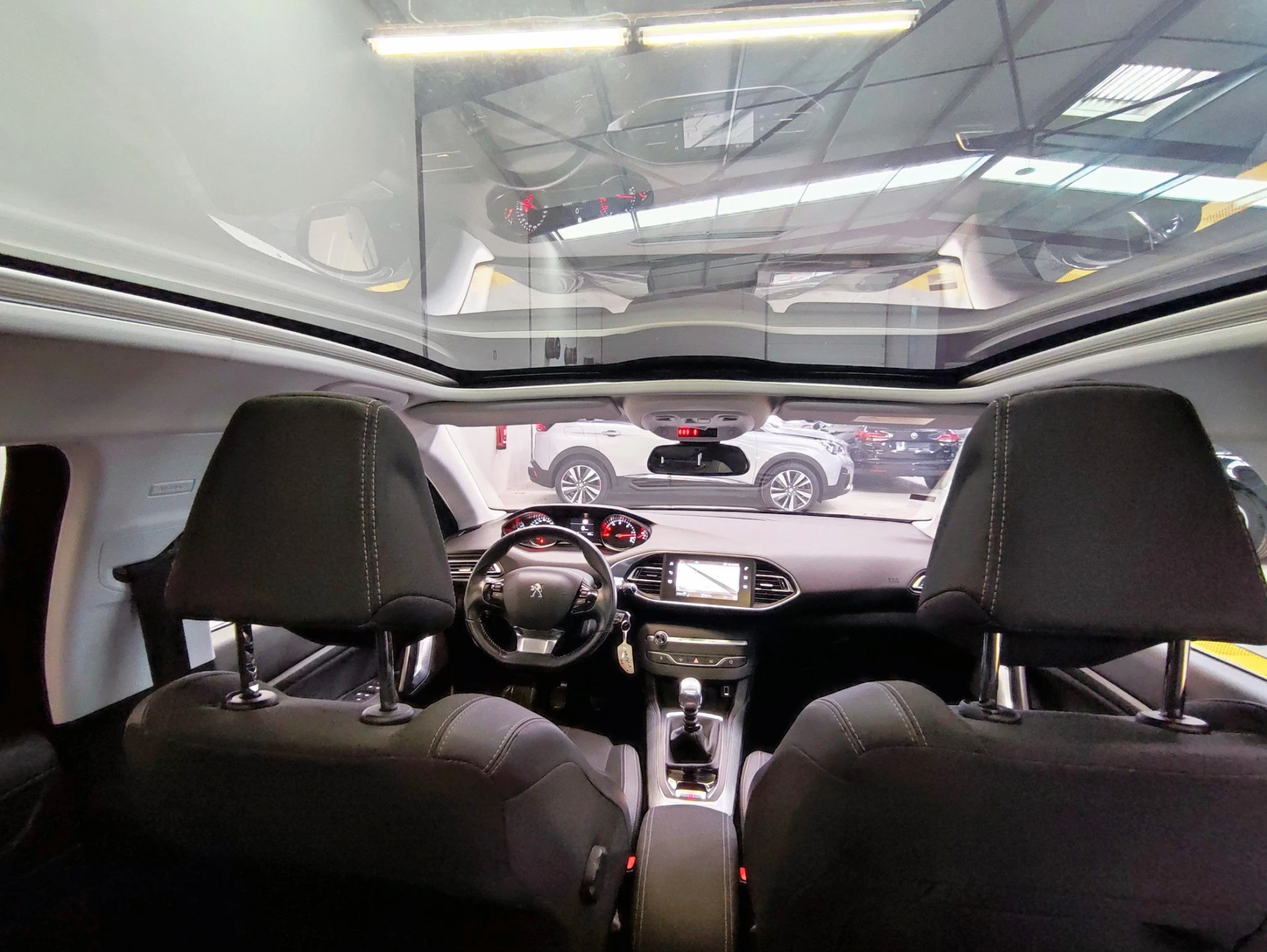 Peugeot 308 SW 1.5 BlueHDi Allure 49