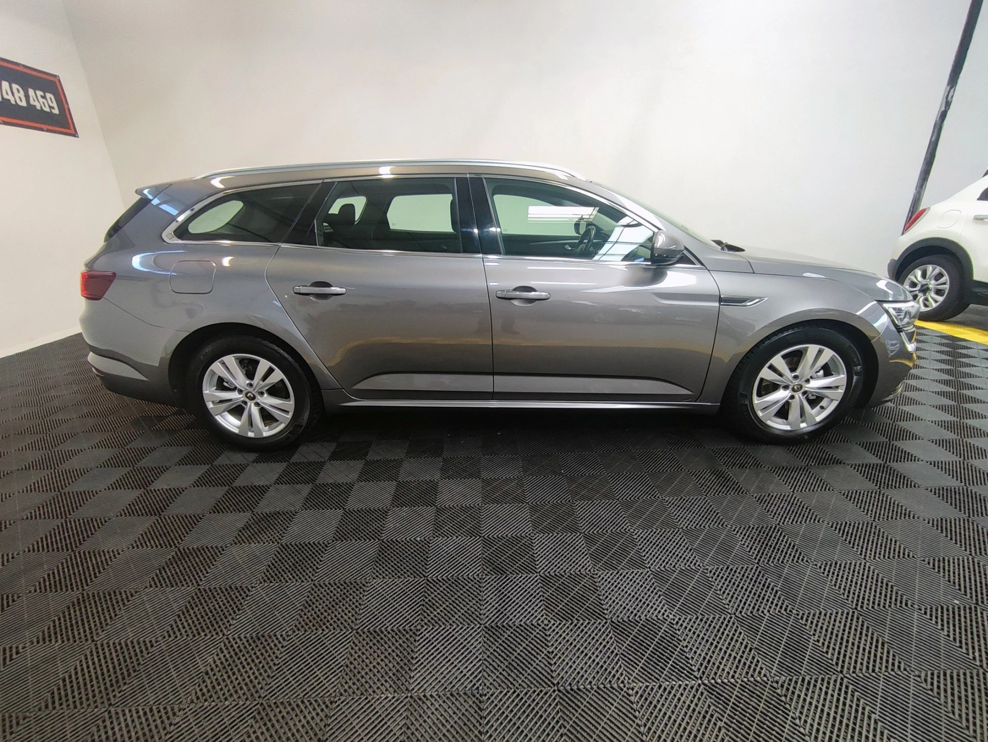 Renault Talisman Sport Tourer 10