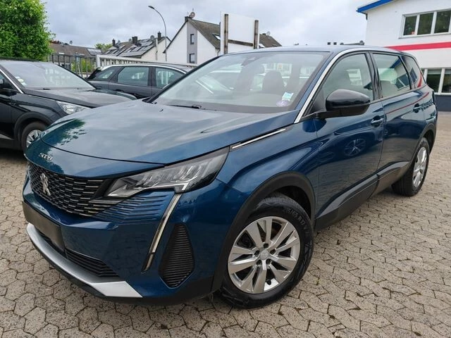 Peugeot 5008 1